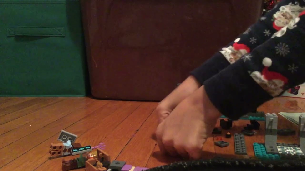 Unboxing and building the armory or call it Lego set 21252 