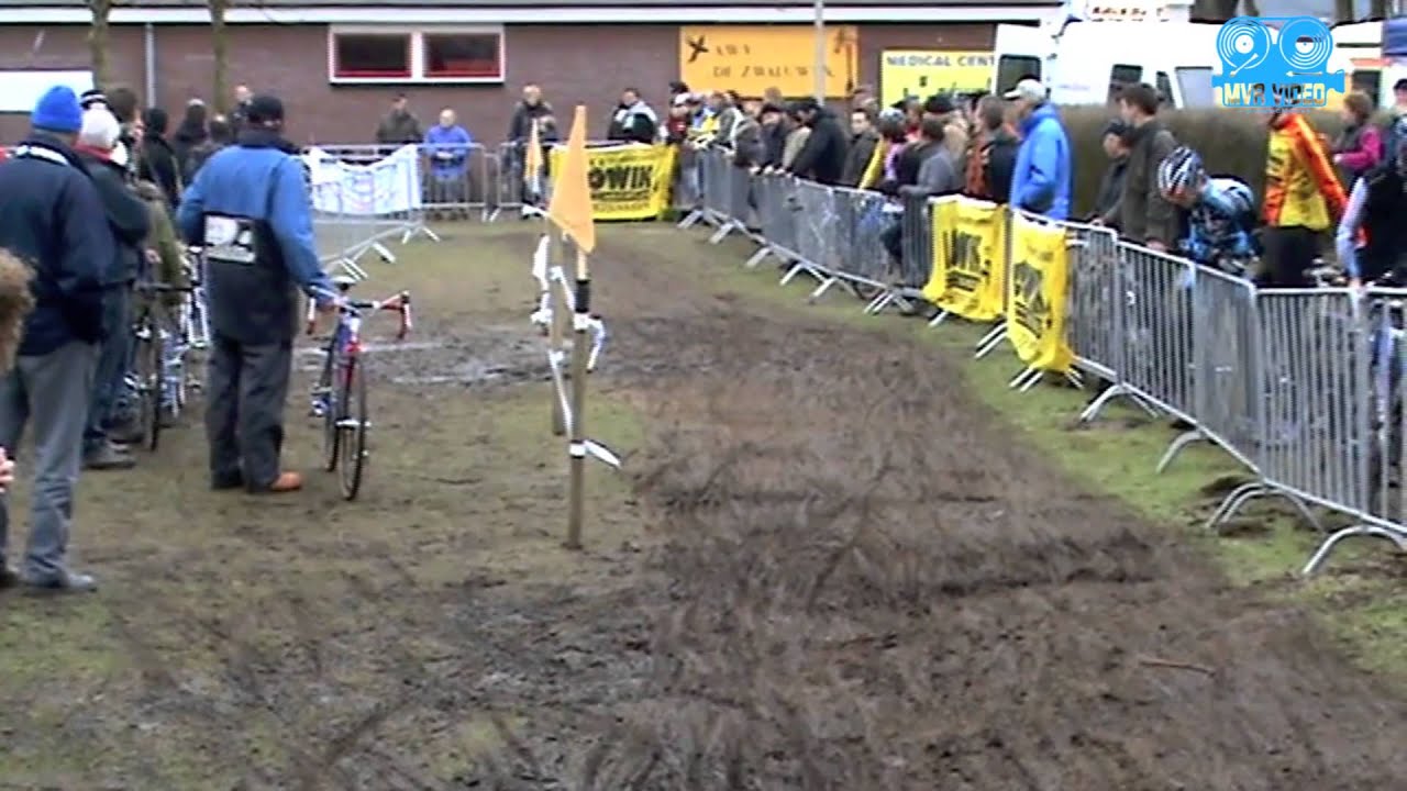 Uit het Archief: NK Veldrijden 2009 Valpartij Mathieu Van der Poel