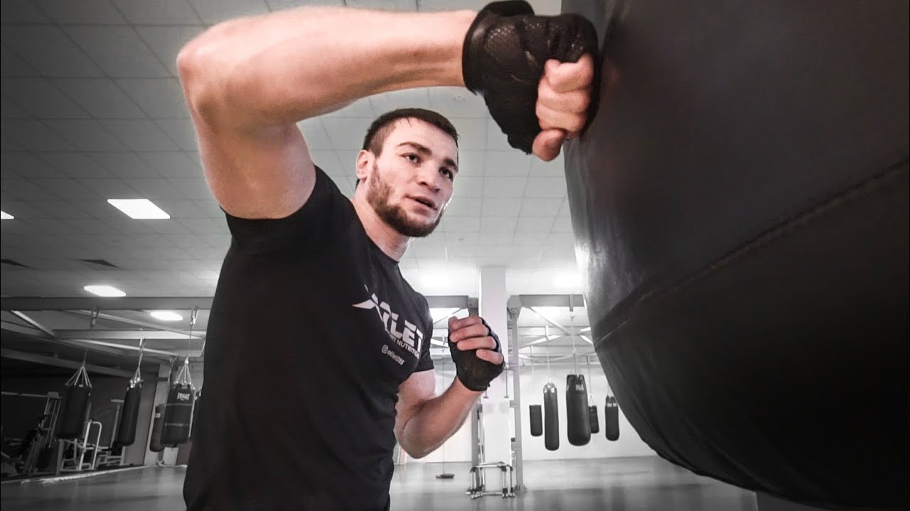 У него 120 побед нокаутом! Сильнейший нокаутер в сборной по боксу