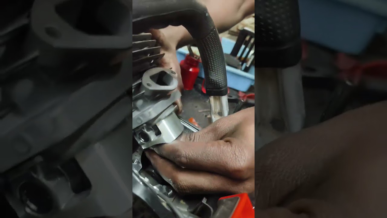 Block and piston change in 62cc chainsaw machine #chainsaw #stihl ##feed #youtubeshorts #repairing 