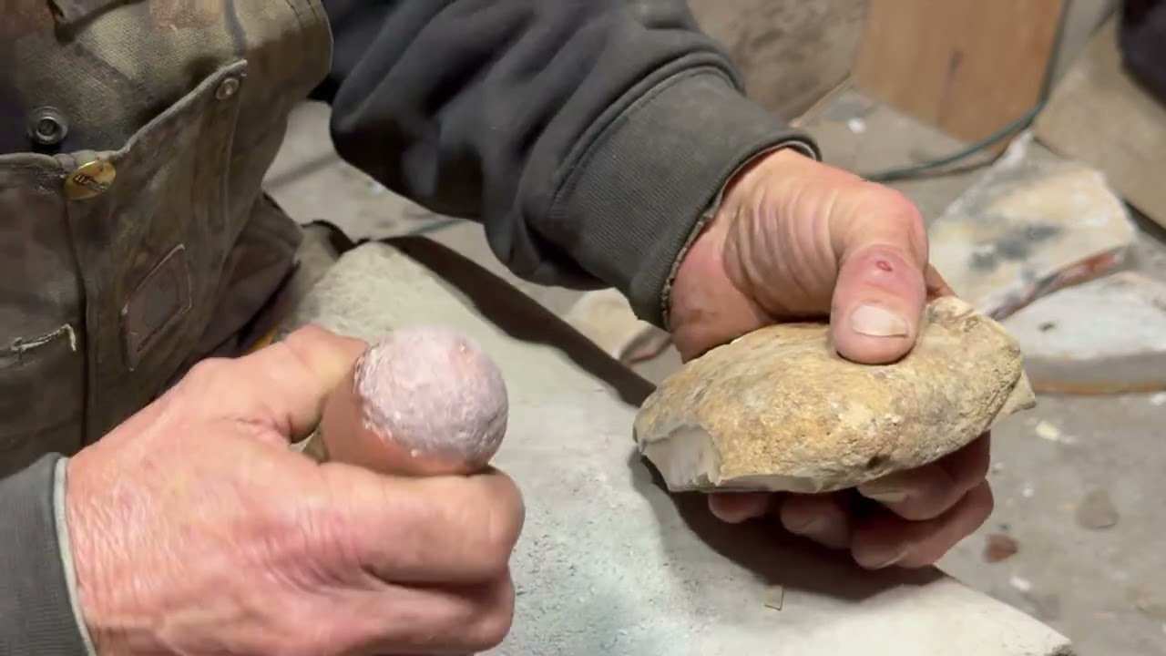 Direct percussion flintknapping platforms