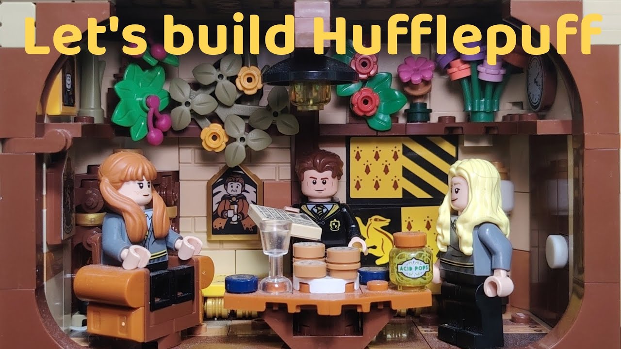 Создание гостиной Хаффлпаффа из LEGO.