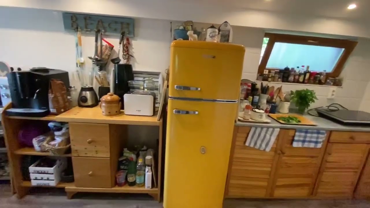 Zánkán eladó különleges hangulatú nyaraló gyönyörű kerttel !!