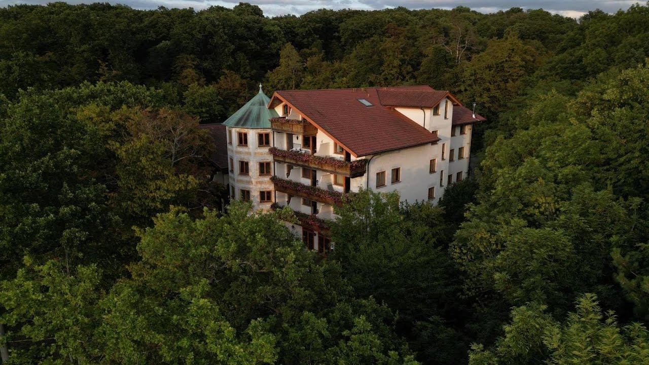 Hotel-Restaurant Kreuzberghof Tagungs- und Veranstaltungshotel | Travel Facts