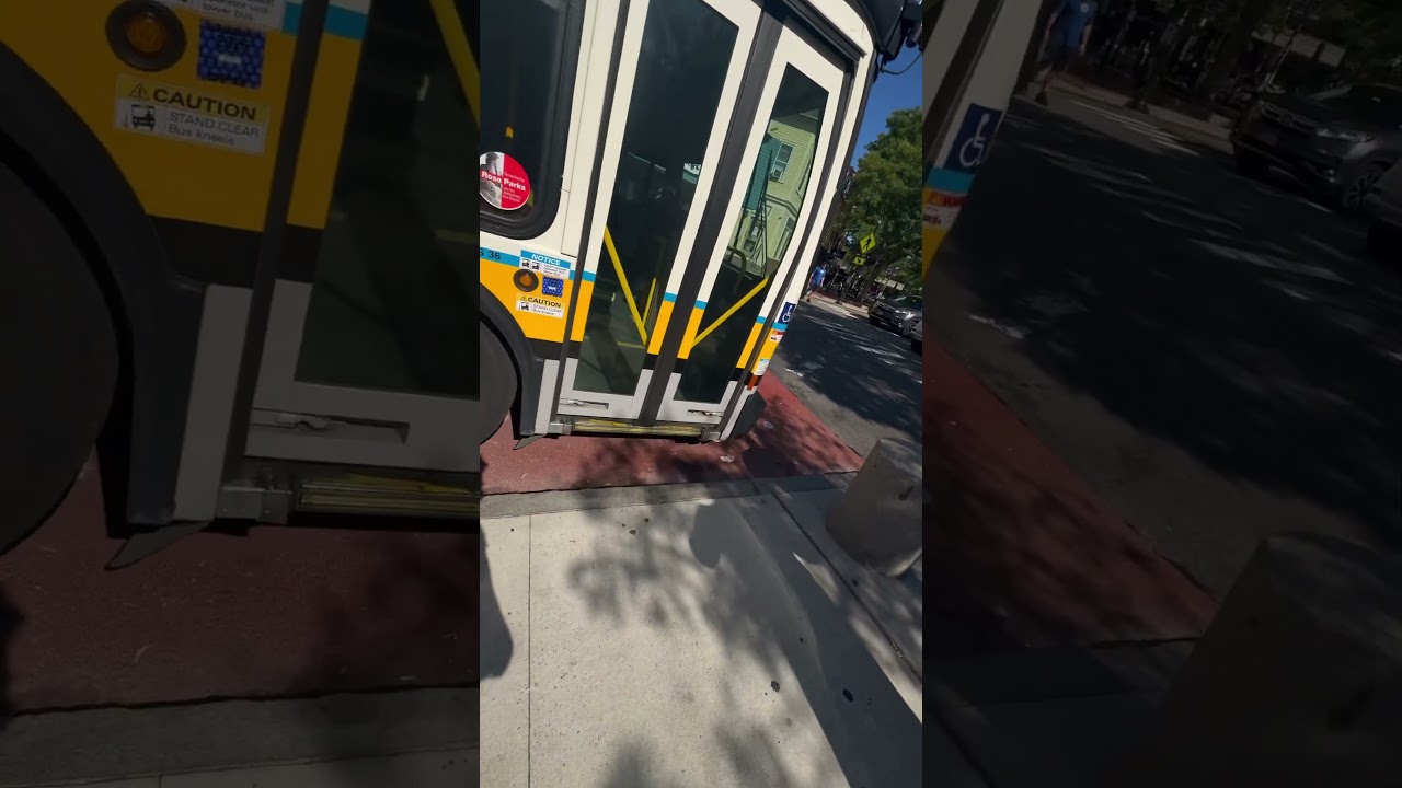[MBTA]: 87! 🚌 - Hear that Door Announcement!🚪 - Inbound  - Xcelsior XDE40 - 2019 (