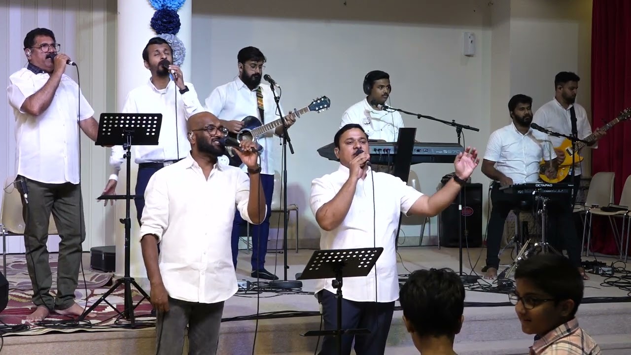En priyan valamkarathil pidichenne * Lyrics Malayalam Christian Song * IPC Worship Centre Sharjah