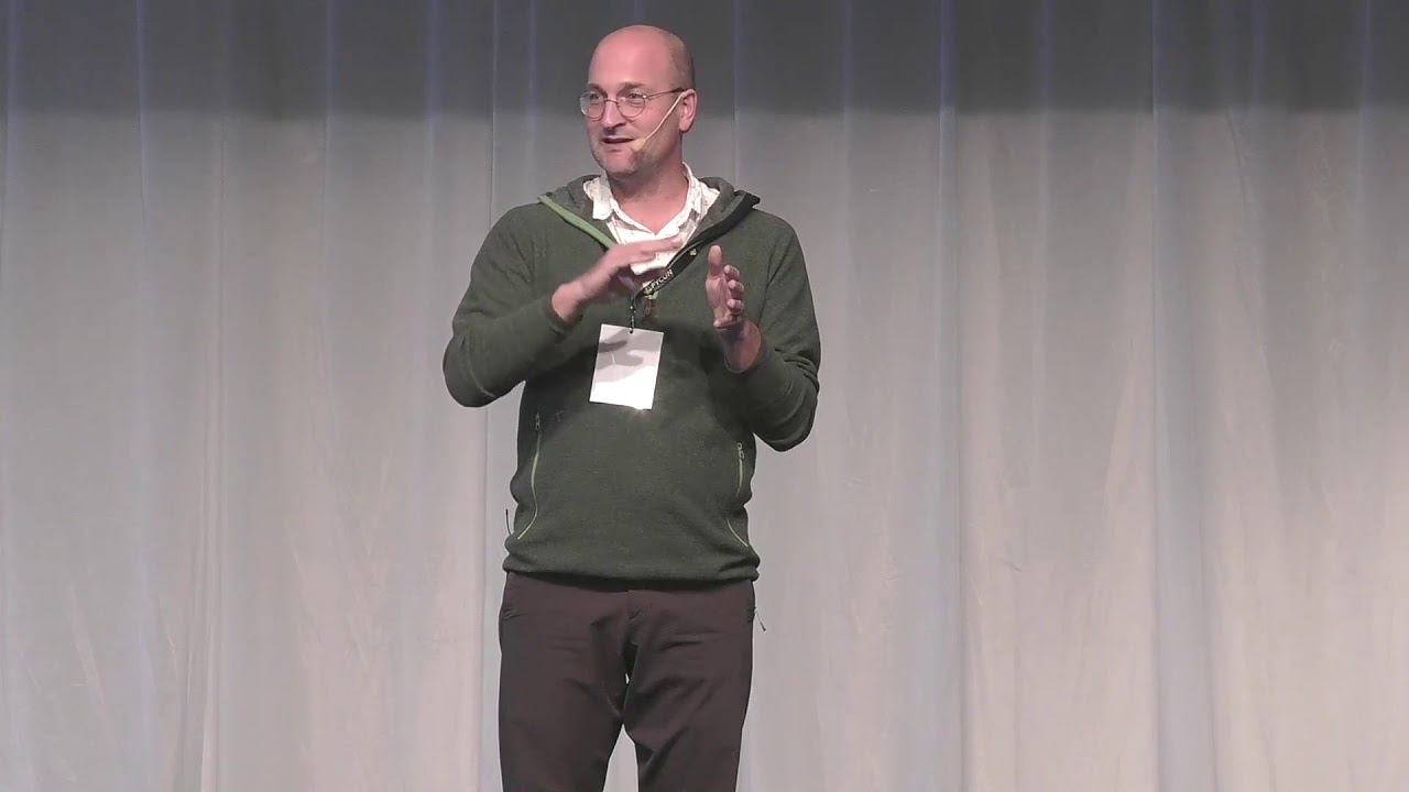 PyMacaron: microservices made easy