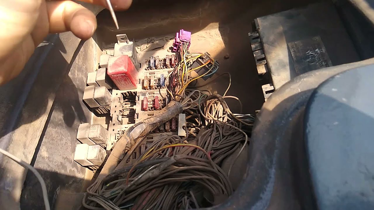 Teste no interruptor do freio motor - Mercedes Benz