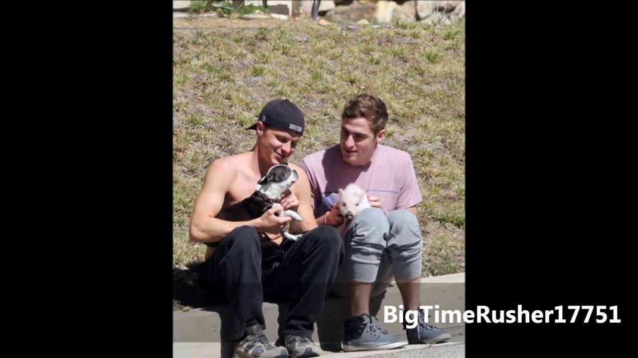 Kendall and Kevin Walking around LA!