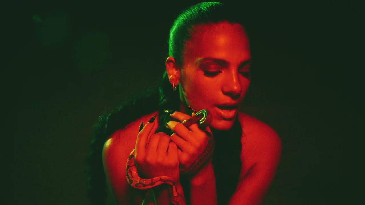 Lorensa - Deeper (Official Music Video)