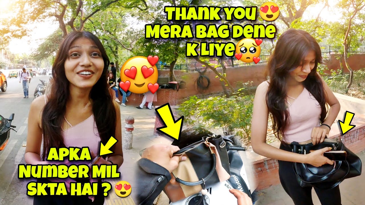 Helped A Cute Girl 🥰 | Give Her Bag | लड़की ने अपना NUMBER दे दिया 😍 || Cute Girl Impressed 😘 |#cute