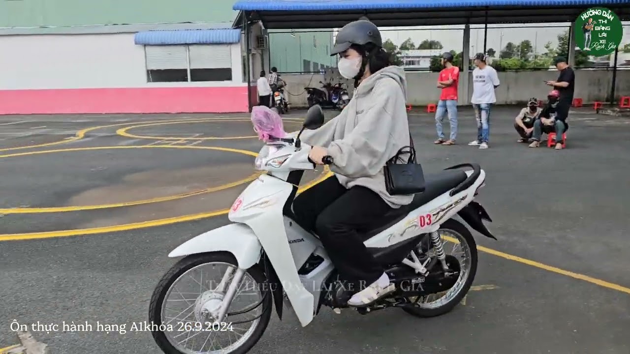 Ôn thi thực hành 2 bánh hạng A1 khóa 26.9.2024 Rạch Giá 