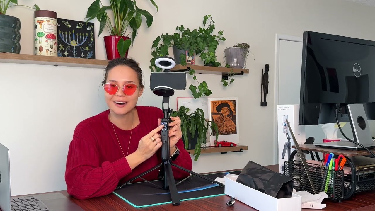 71&rdquo; Auto Face Tracking Tripod for iPhone with Light,360&deg; Rotating Phone Stand