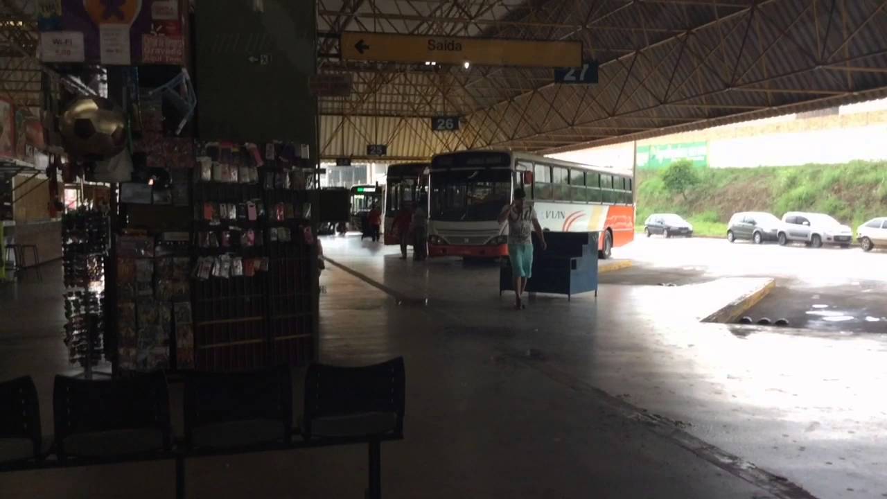 Anápolis | Terminal rodoviário abandonado.