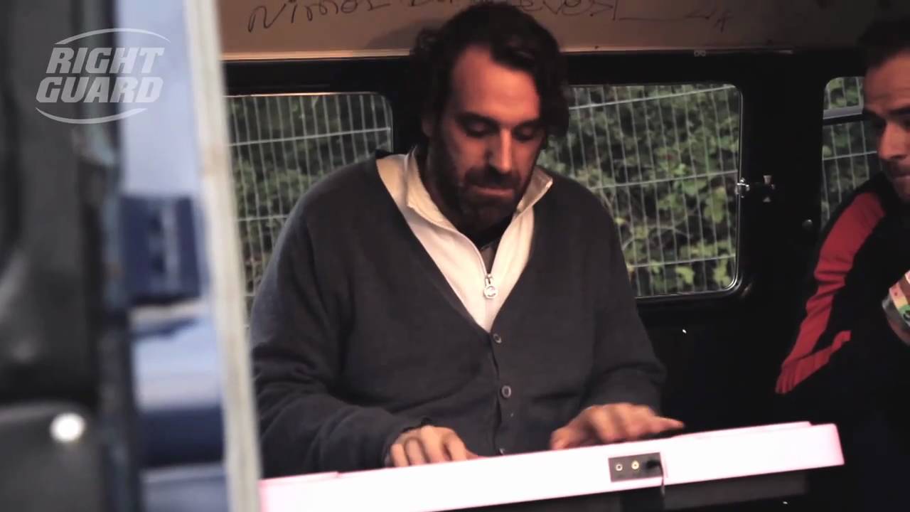 Chilly Gonzales - Off Guard at Bestival 2010 - Off Guard Gigs