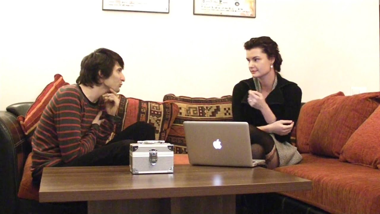 Raresh @ Nights.ro - interviu neconventional realizat de Ioana Stoicovici - 18.03.2010 (part 1) (HD)