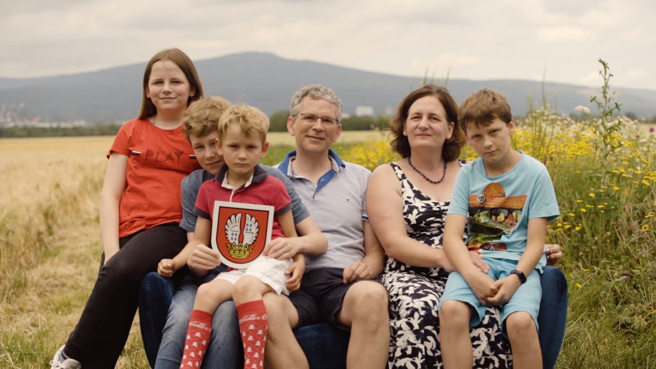 „Erzähl doch mal! - Stadtgeschichten vom Eschborner Sofa“ - Familie Greiner