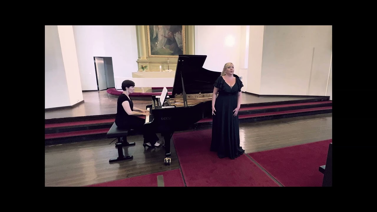 Spiritual: Where you there? Soprano Sanna Matinniemi
