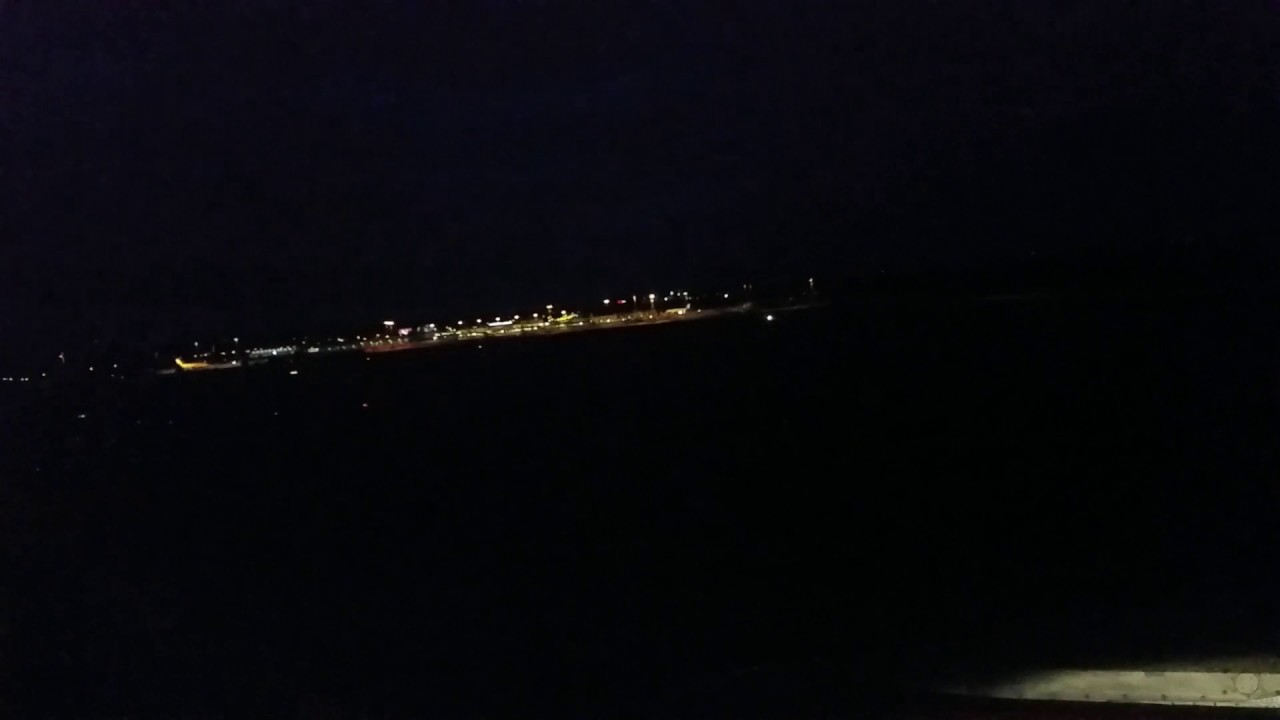 19 Landing in the dark @SXF