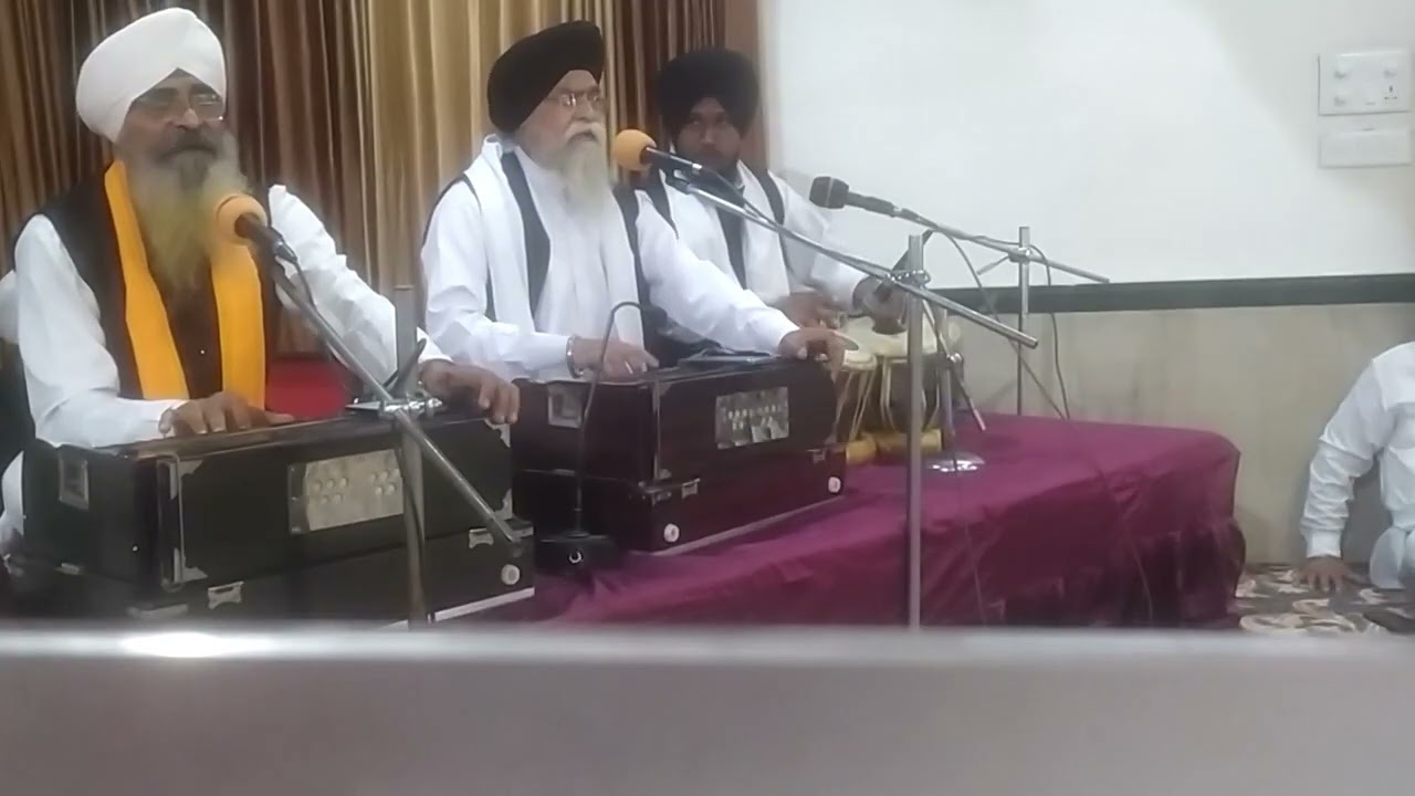 Kirtan Gyani Ajit Singhji at Gurudwara Shree Dashmesh Darbar Sahib , Isanpur , Ahmedabad