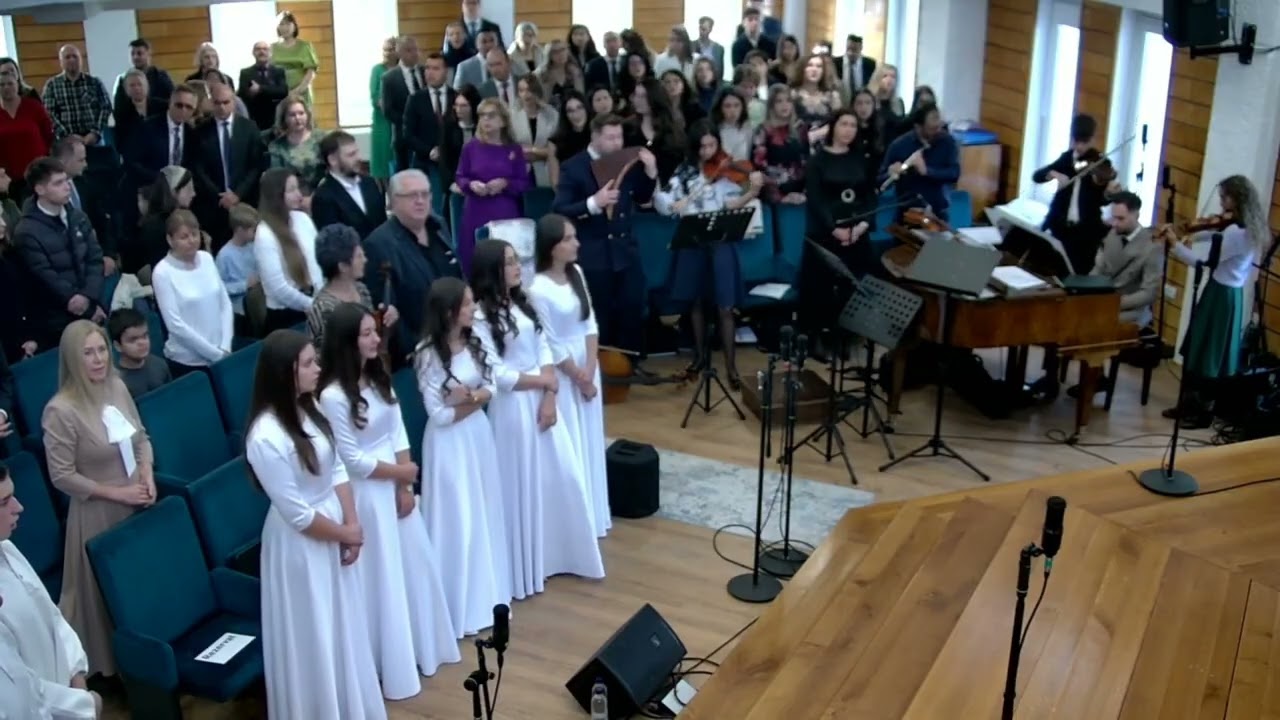 Sigur la Domnu'n brate -  Imn cu sala