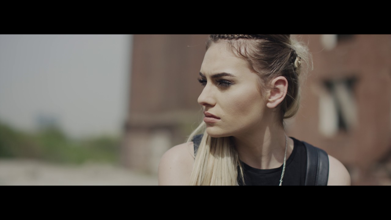 Deepside Deejays & Dael Damsa - Sing It Back (Official Video)