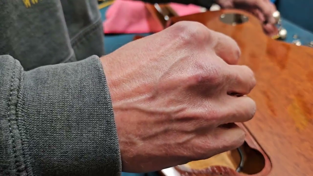 Gibson Les Paul R9 repair 