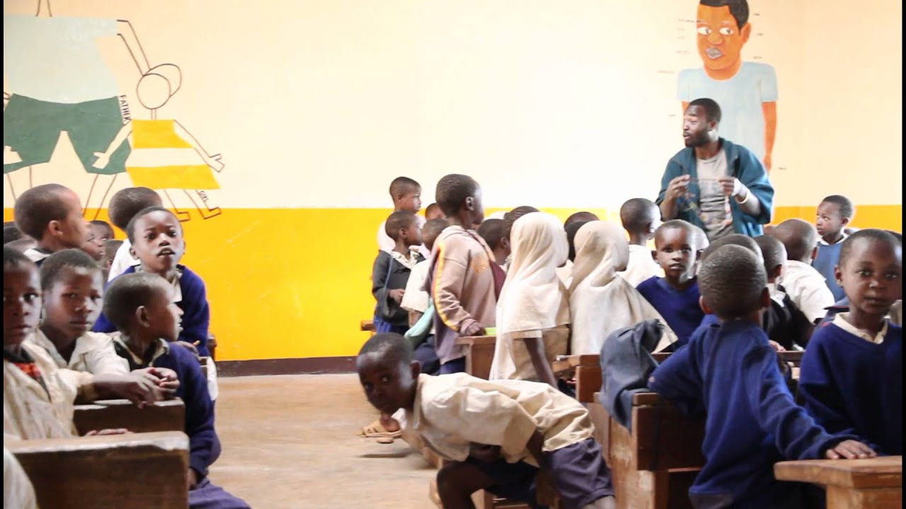 Opening classroom Mambo Primary School by Moddy