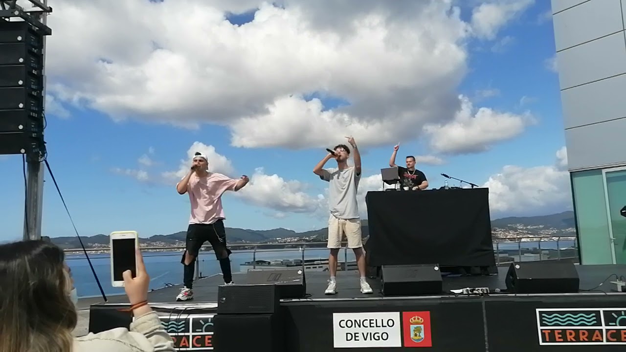 Joven para siempre - Funzo & Baby Loud (Concierto Vigo)