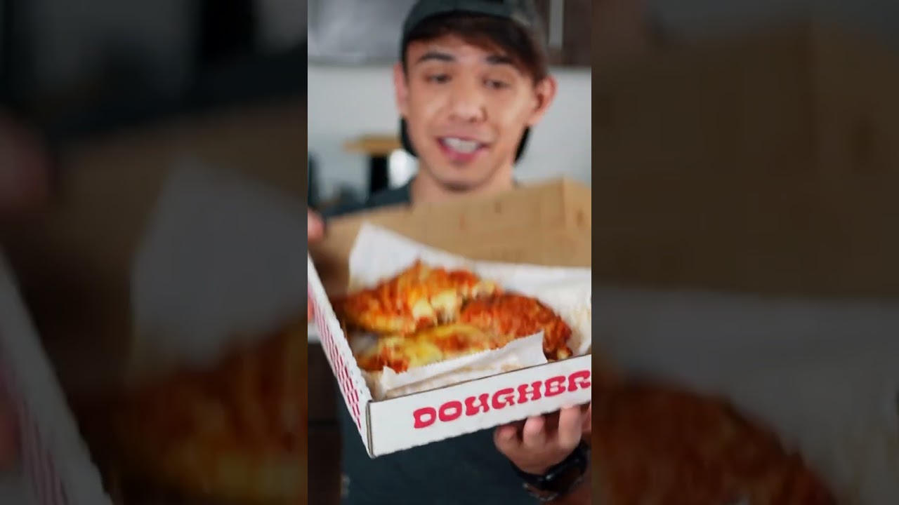 David Dobrik VS Gordon Ramsay Pizza! 🍕
