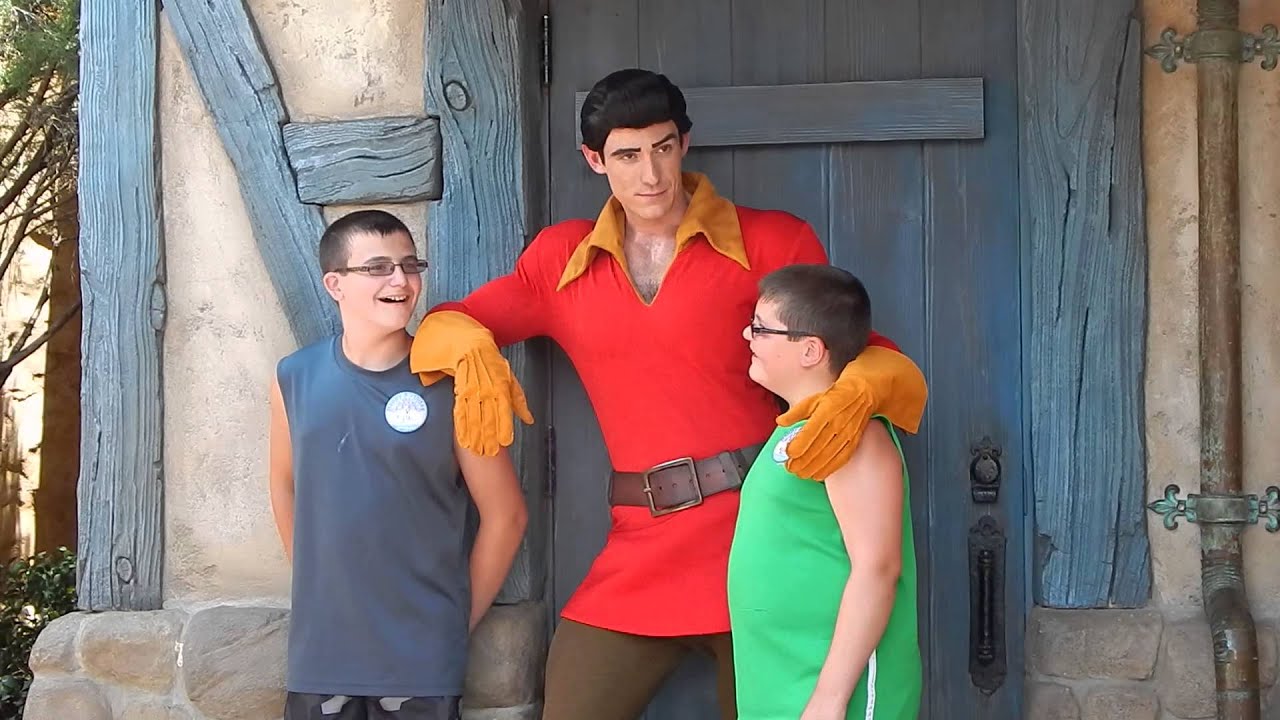 GASTON says 'Buns are for women' at Magic Kingdom Disney World