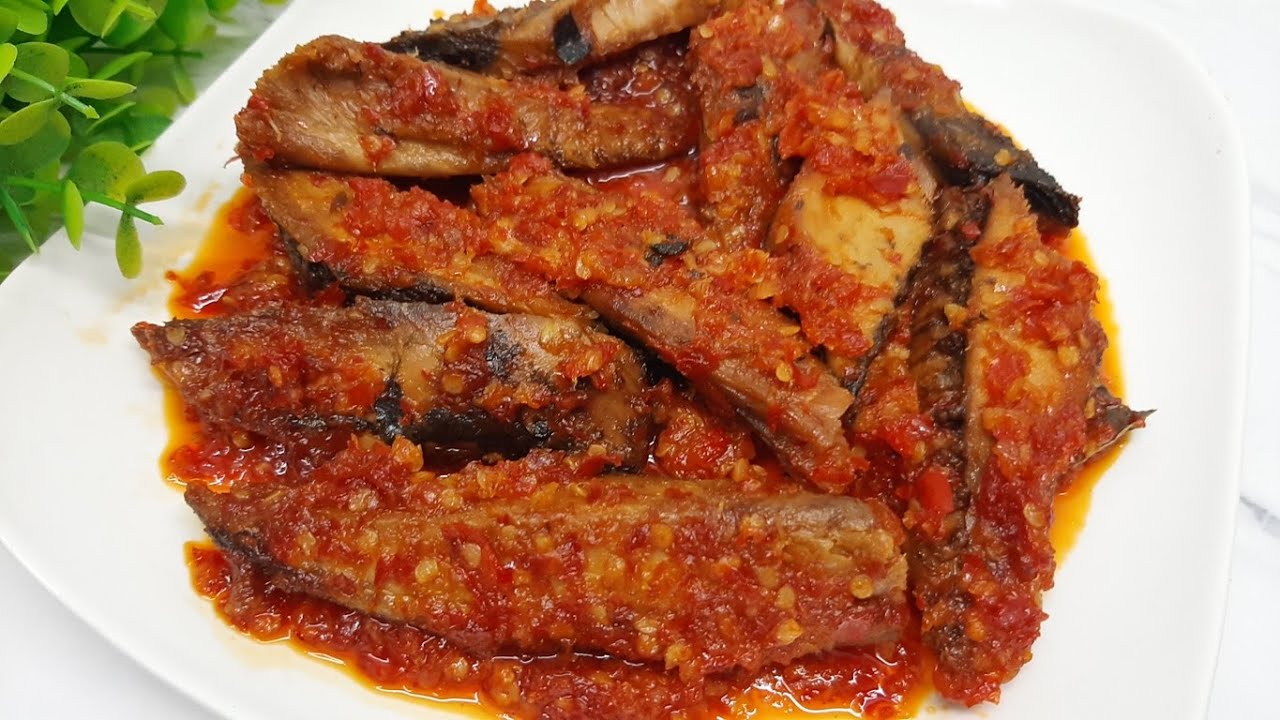 NIKMAT BANGET ! PINDANG TONGKOL BALADO ! Dijamin nambah nasi terus !