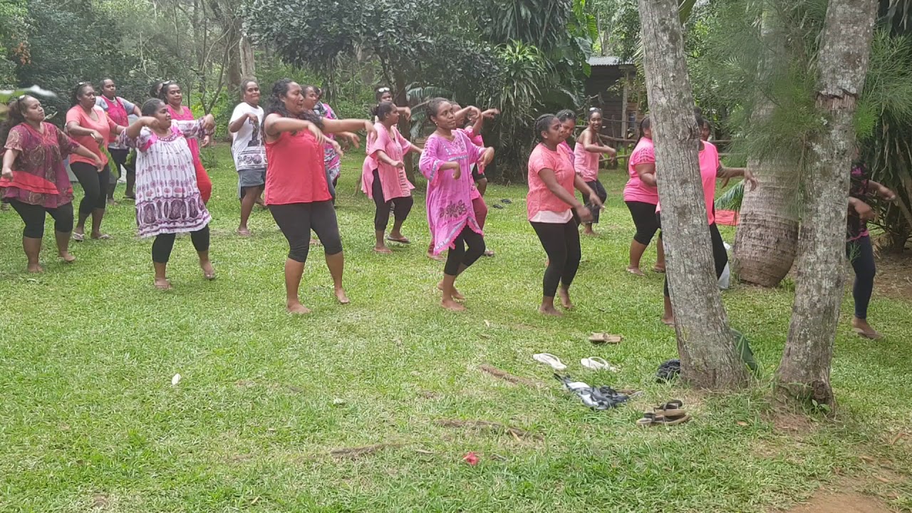 Danse des filles de Ladran sur 