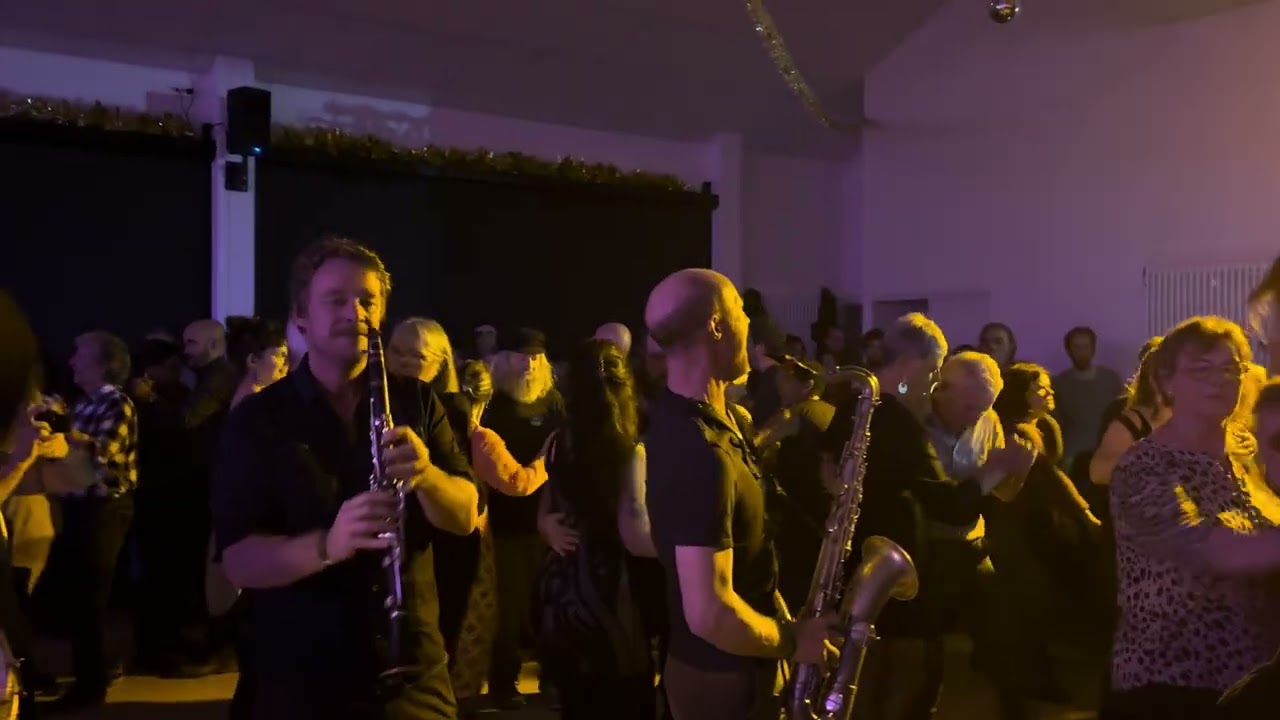 Da&ntilde;s Ar J&acirc;ze - Entre 2 Fest // Poullaouen