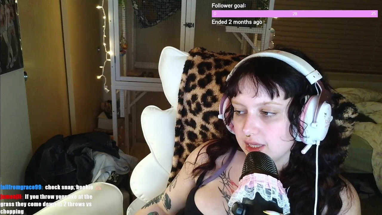 Let's Build Our Base! Abirdee Plays Grounded