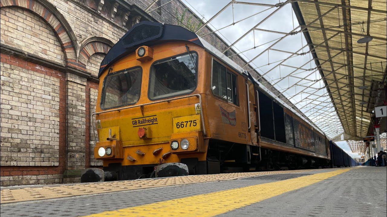 66775 (‘HMS Argyll’) departs platform 1 at Crewe, 25/9/24.