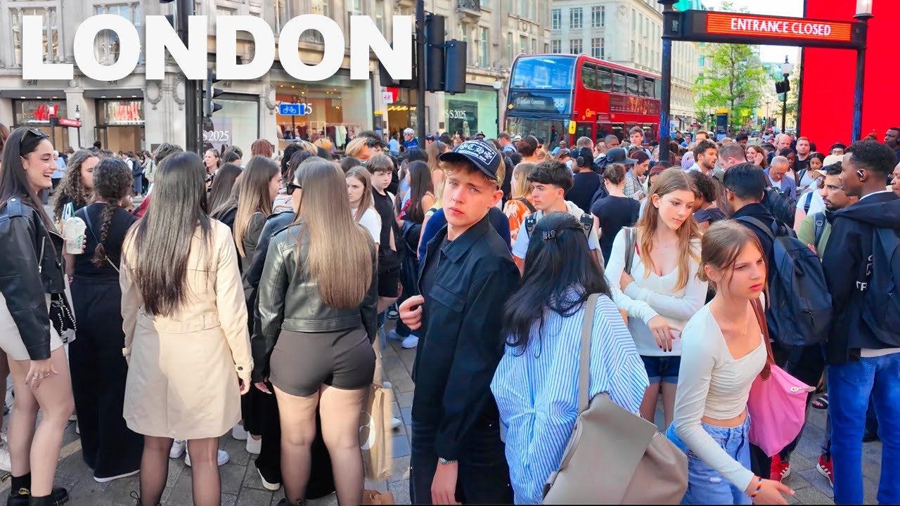 🥵 Scorching Streets & Summer Crowds, Oxford Street in the Heat | LONDON WALK 2025