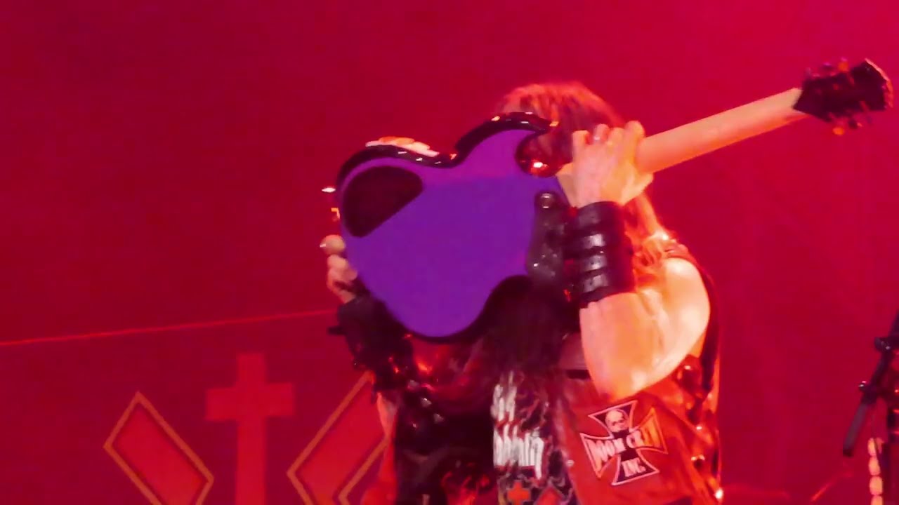 Zakk Sabbath WAR PIGS at the Clyde Theatre 