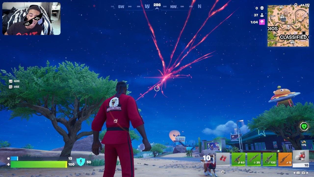 Darellsworld is Playing Fortnite.