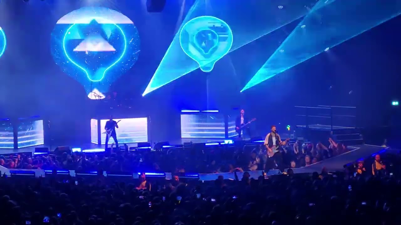 Bullet For My Valentine - Tears Don't Fall Live Cardiff The Poisoned Ascendancy Tour
