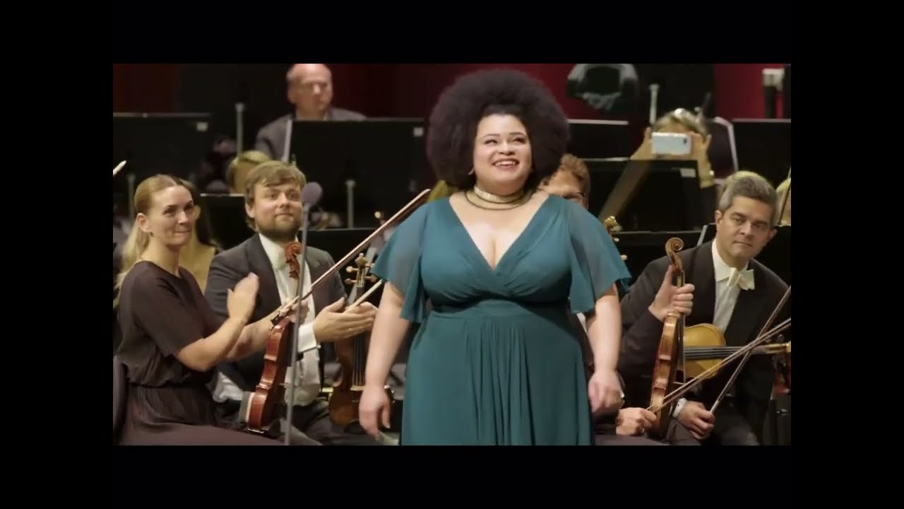 Jasmin White sings Iris Hence Away in the Queen Sonja Competition Finals