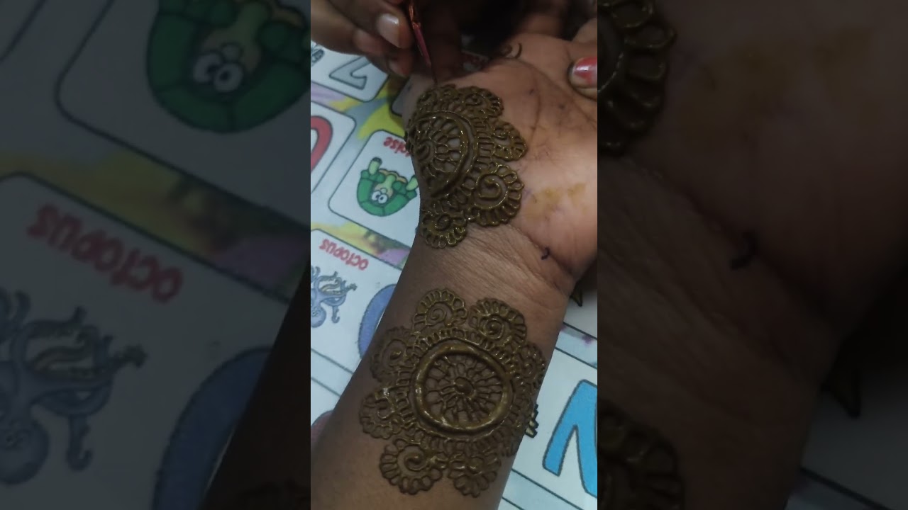 Front hand mehndi designs trending and sabse easy mehndi designs #mehndi #trwnding 