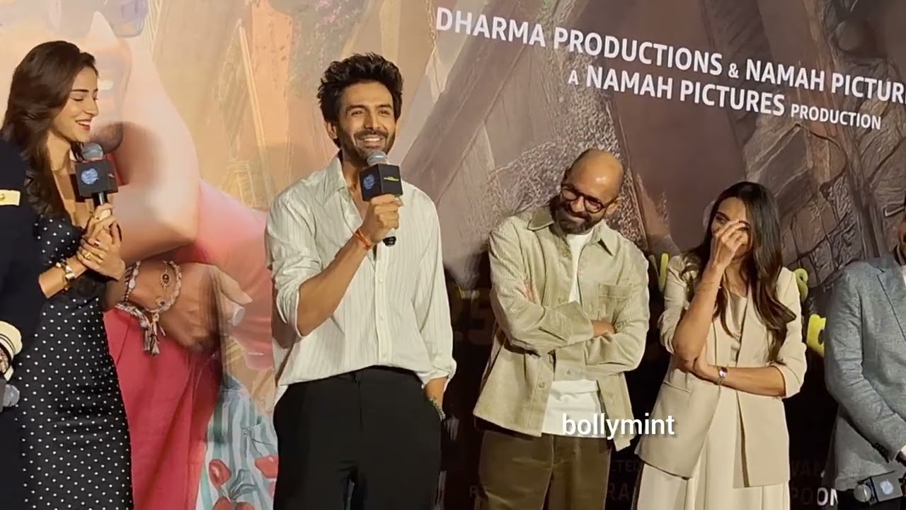 Kartik Aaryan And Ananya Pandey Spotted At City 