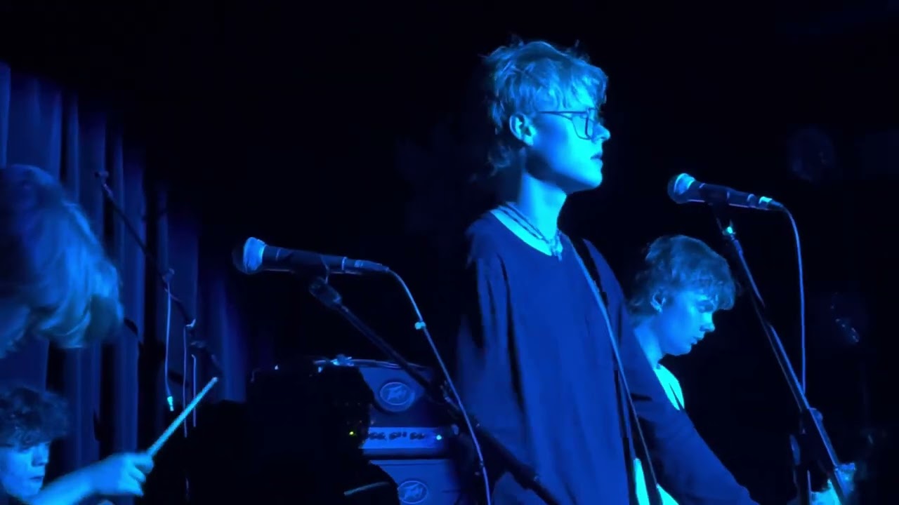 DISET - INOUT (OSLÄPPT LÅT) LIVE PÅ KULTURHUSET I JÖNKÖPING 