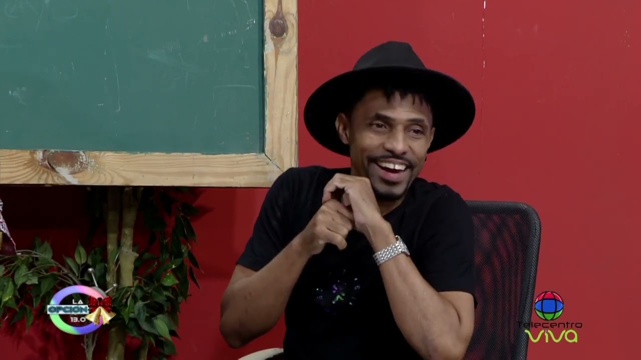 Temas navideños en la escuelita de tontos | La Opción 13