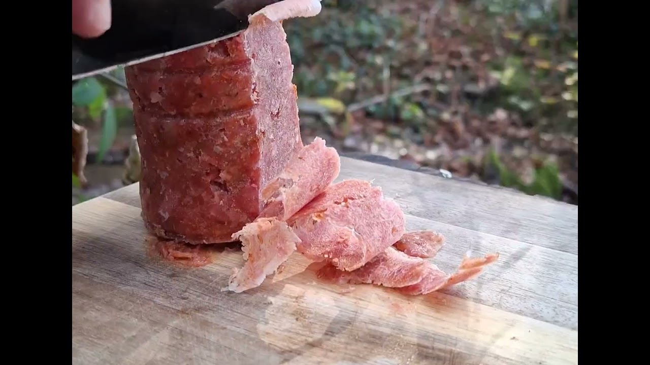 Everyone&rsquo;s making baking-paper d&ouml;ner right now&hellip;Our own kebab  made over real fire in the forest. 🔥🌲