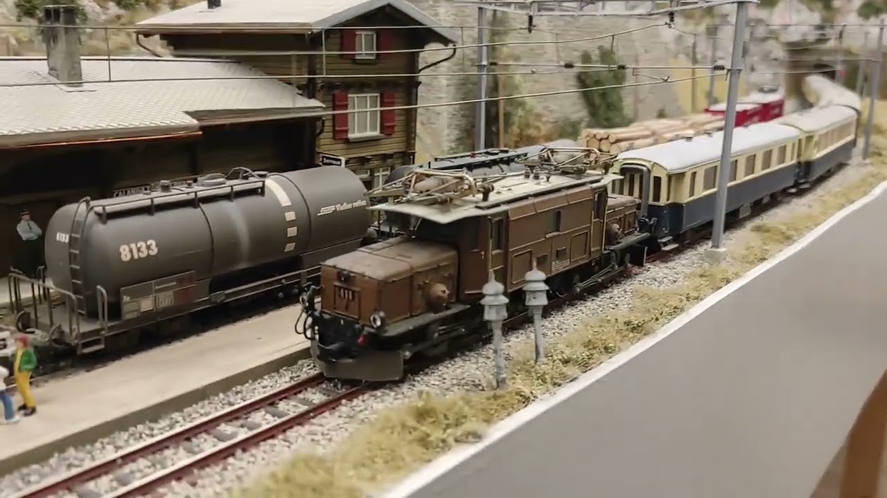 The Rhaetian Railway in H0m scale | De Rhätische Bahn in H0m scale