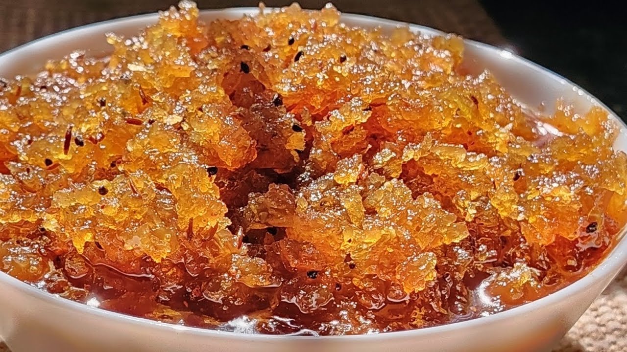  “Ye khatta-meetha Aawla har meal ke saath perfect hai!”“Taste bhi, health bhi — ek hi spoon mein!”