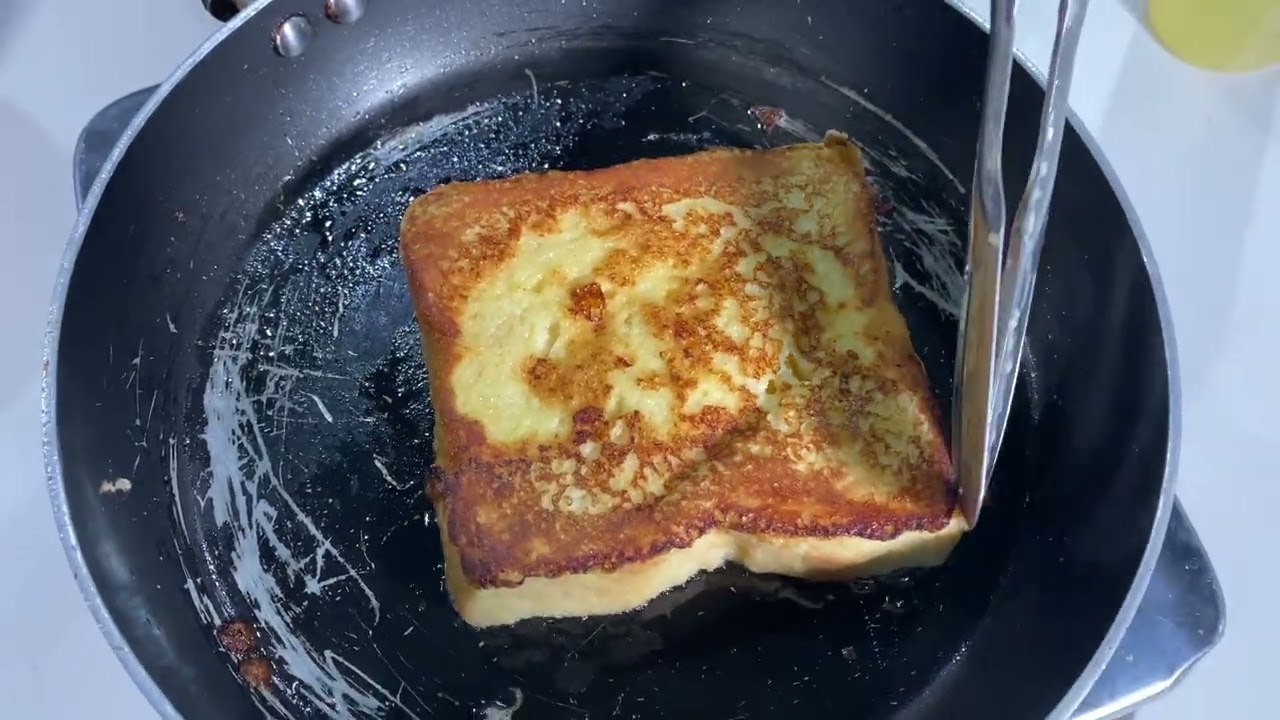 Creamy Egg Toast#toastrecipe #EggToast #SweetBreakfast #QuickBreakfast #pakistanifood
