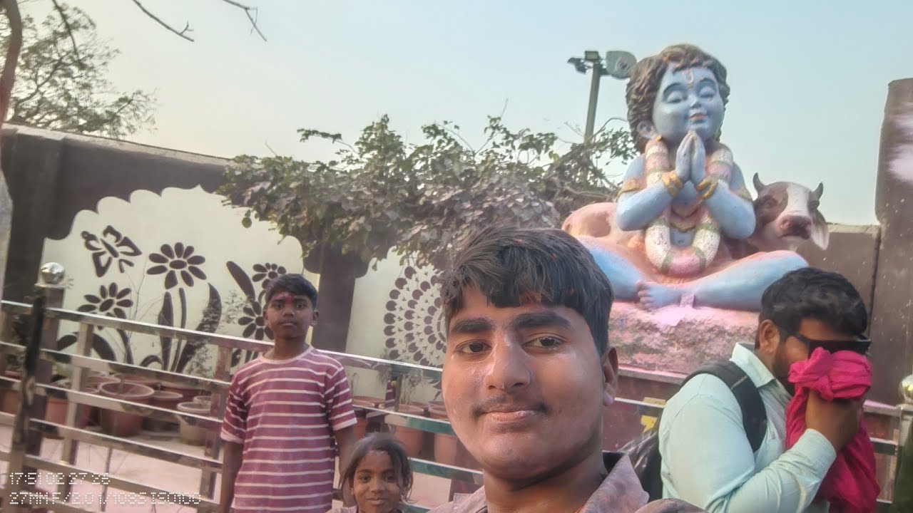 gaurav.99k1 is live वृंदावन में आज लाइव परिक्रमा का वीडियो एकादशी का 👈❤️🙏🙏#subscribe #warlvideo 